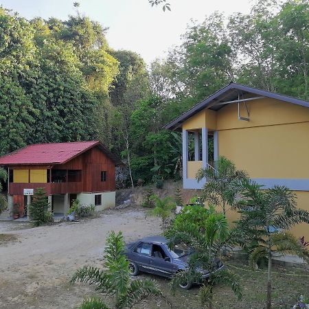 Country House Pulai Holiday Village Gua Musang Exterior foto