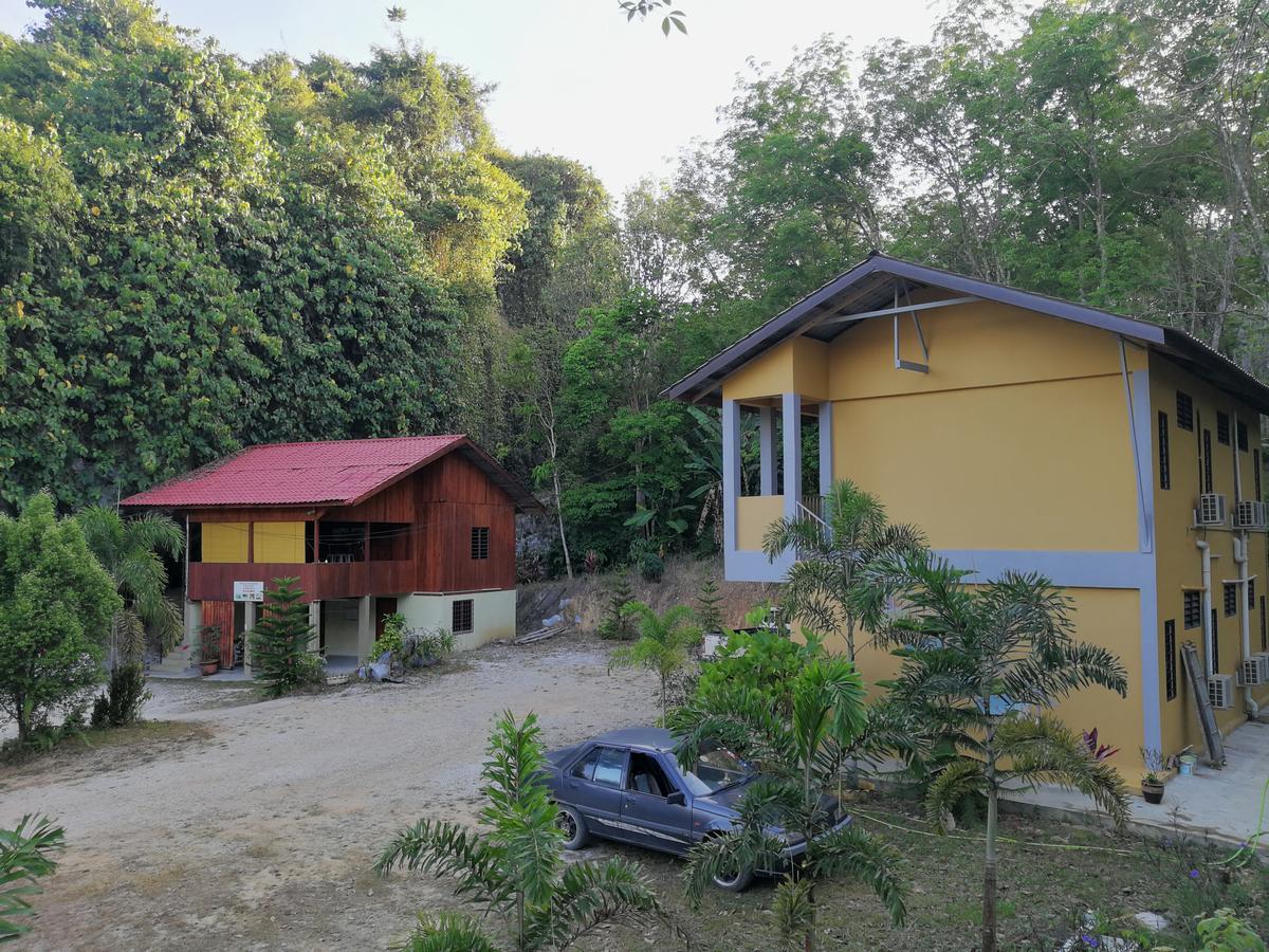 Country House Pulai Holiday Village Gua Musang Exterior foto